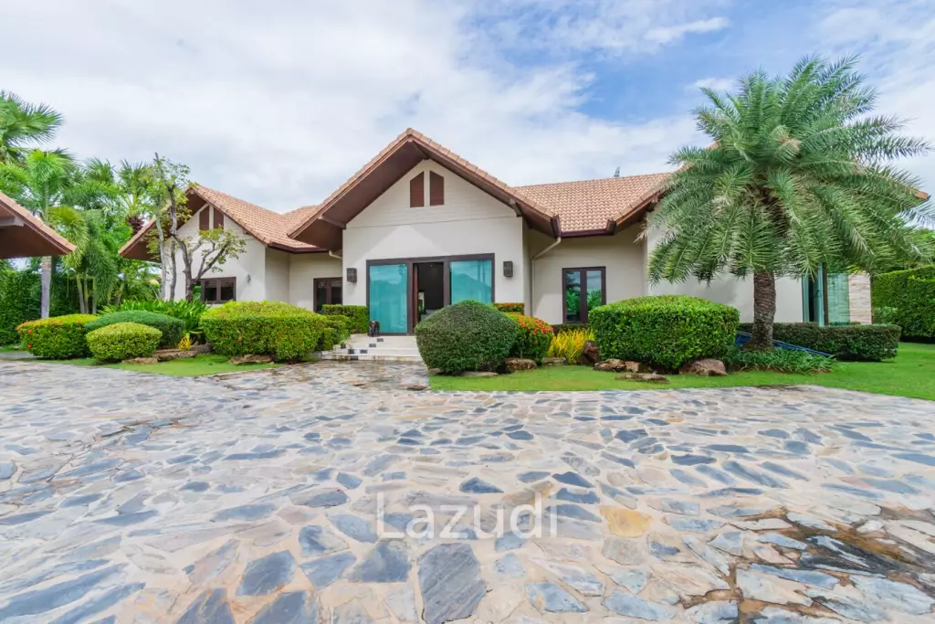 HANA VILLAGE : 6 Bed high quality Pool Villa