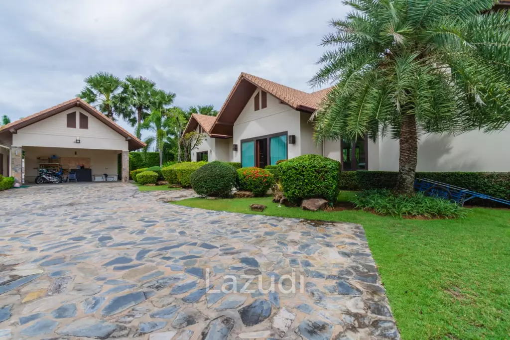 HANA VILLAGE : 6 Bed high quality Pool Villa