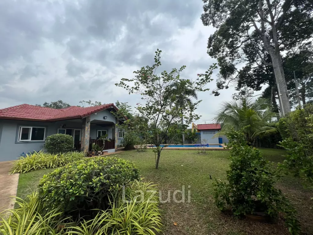 3 Bed 300 SQ.M Single Storey House with Pool