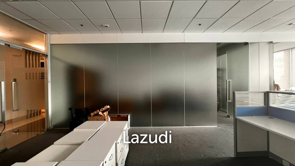 Office For Rent at Bhiraj Tower Emquartier