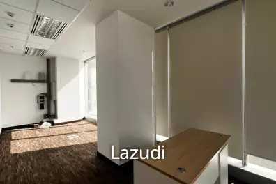 Office For Rent at Bhiraj Tower Emquartier