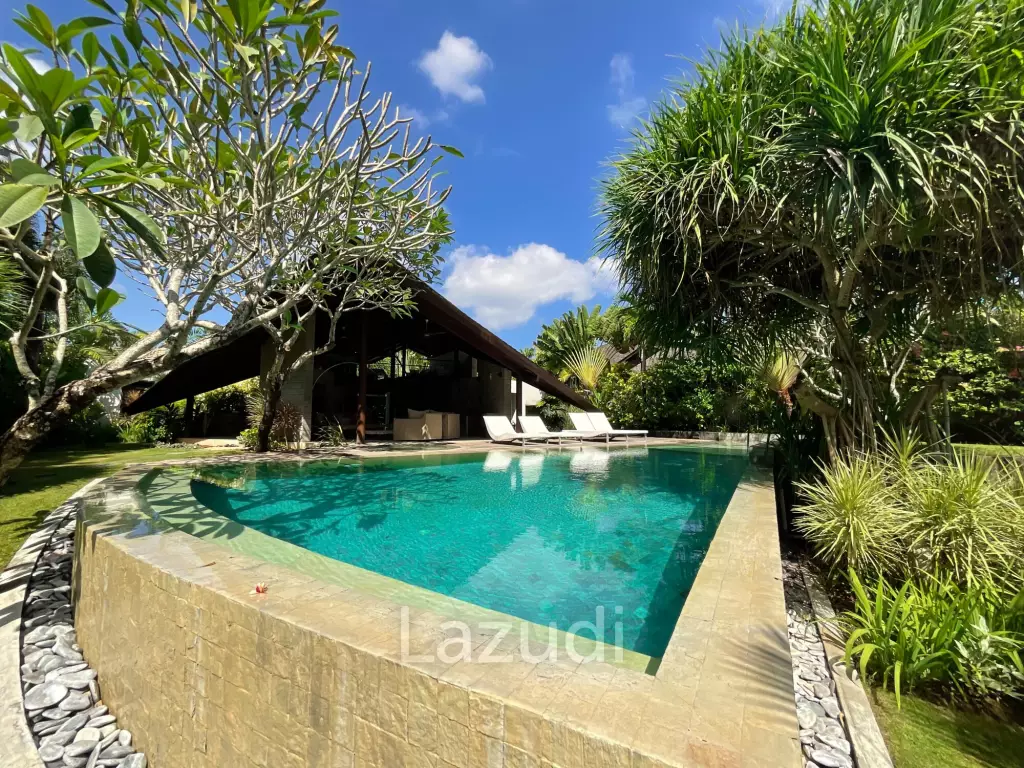 One of a Kind investment Villa 2 Bedrooms in Seminyak Badung Bali