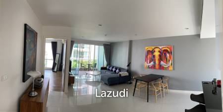 Modern 2 Bedroom Condo Close To The Beach