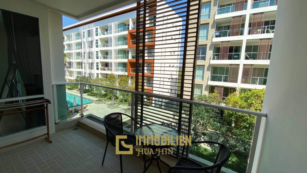 Modern 2 Bedroom Condo Close To The Beach