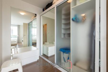 Hua Hin - 2 bed corner unit condo close to Bluport and the beach