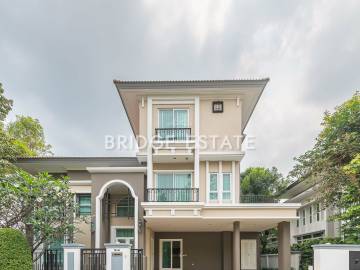 Sale Detached House in