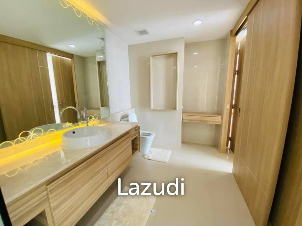 3 Bed 3 Bath 134 SQ.M The Riviera Wongamat Beach