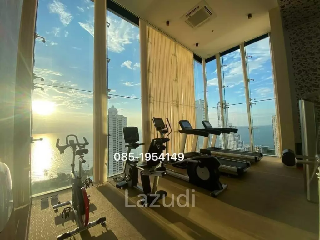 3 Bed 3 Bath 134 SQ.M The Riviera Wongamat Beach