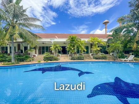 Direct Pool Access - Beautiful Large 2 Bedroom Townhouse For Sale Direct Pool Access - Beautiful Large 2 Bedroom Townhouse For Sale
