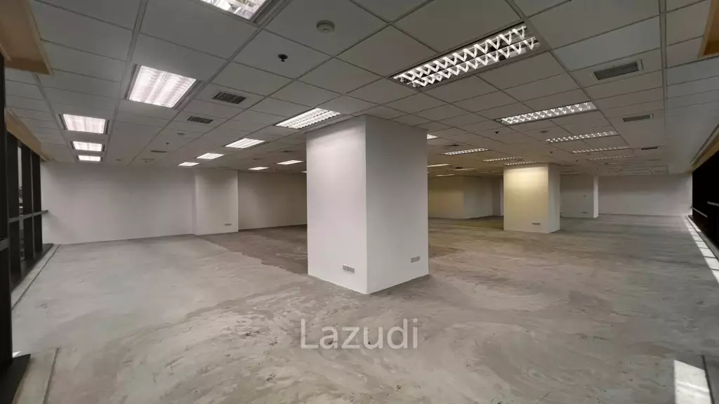 Office For Rent at Thanapoom Tower
