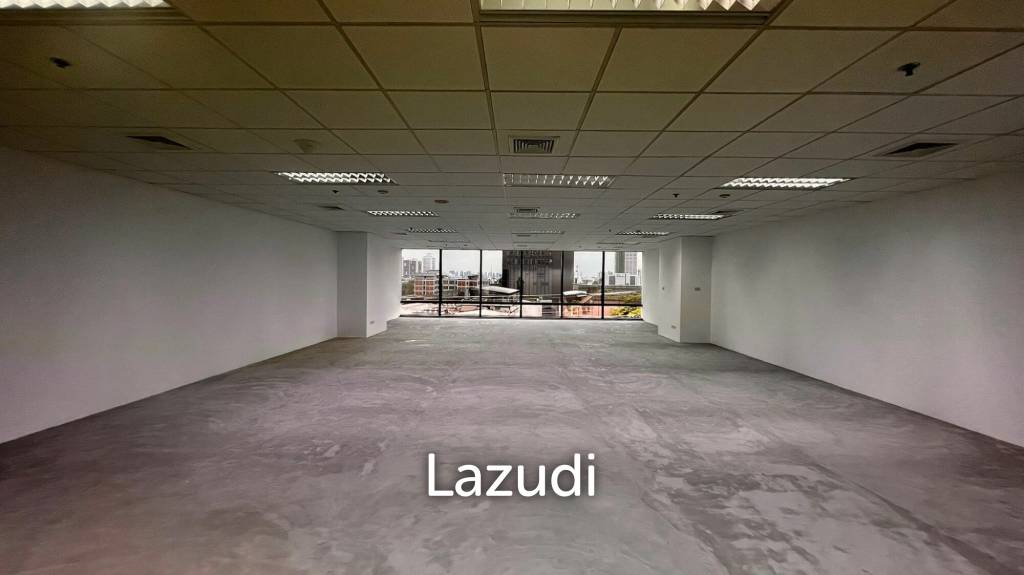 Office For Rent at Thanapoom Tower