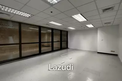 Office For Rent at Thanapoom Tower