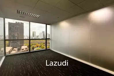 Office For Rent at Thanapoom Tower