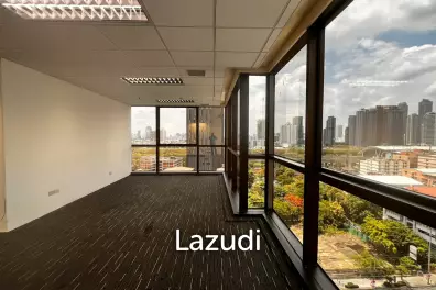 Office For Rent at Thanapoom Tower