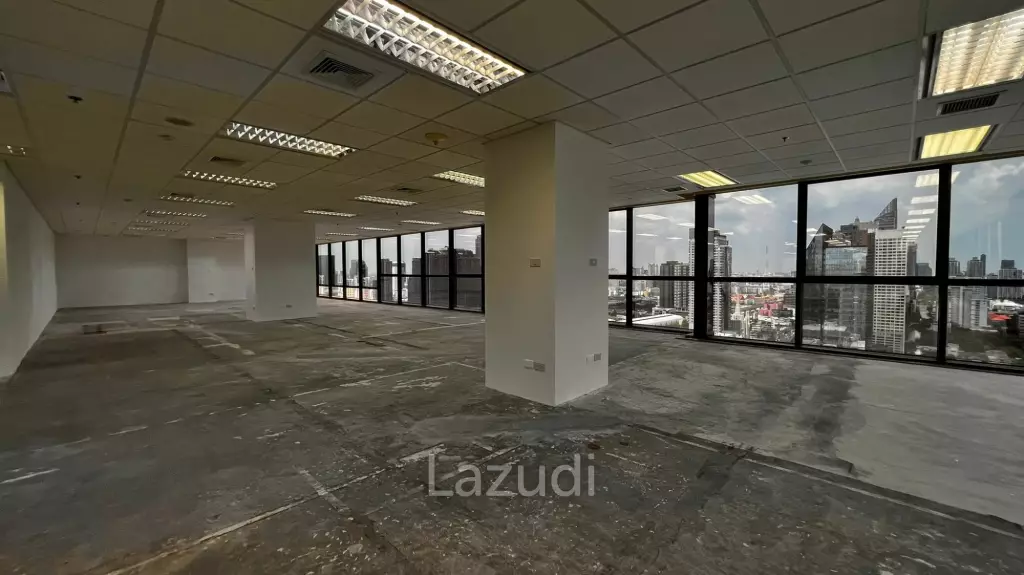 Office For Rent at Thanapoom Tower