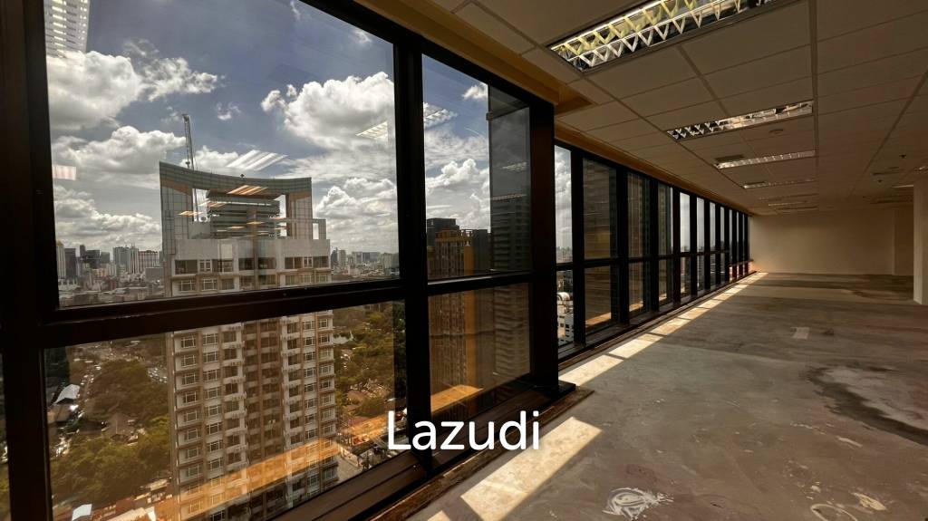 Office For Rent at Thanapoom Tower