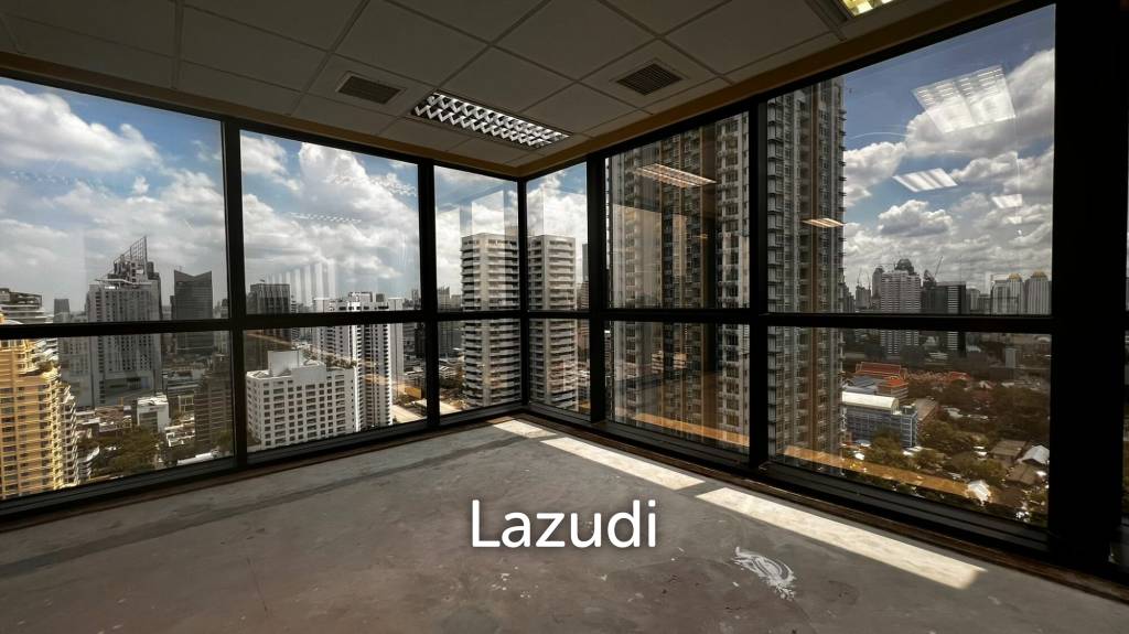 Office For Rent at Thanapoom Tower