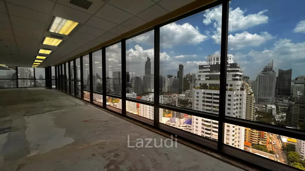 Office For Rent at Thanapoom Tower