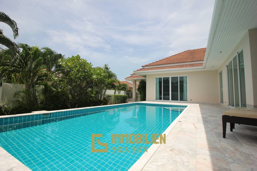 Luxury 3 Bed Pool Villa – Amazing Condition