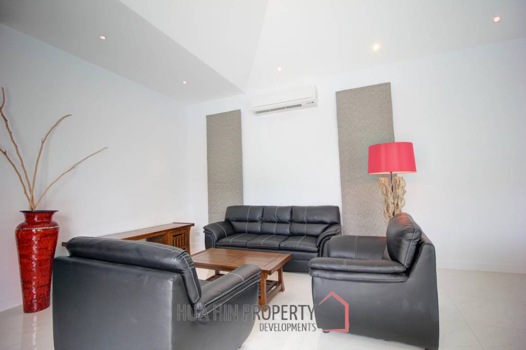 Luxury 3 Bed Pool Villa – Amazing Condition