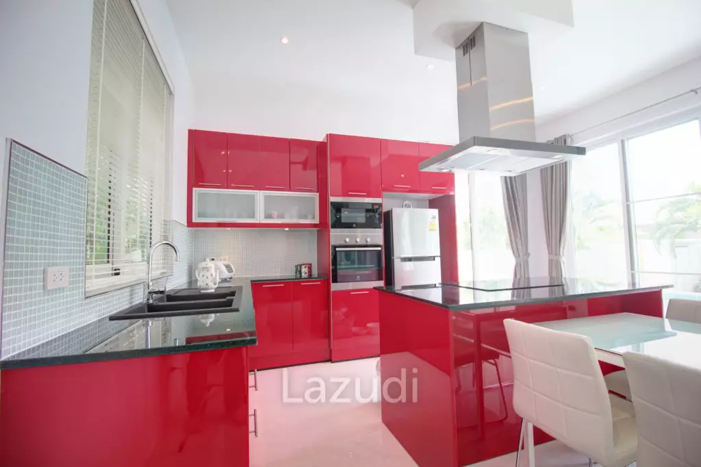 Luxury 3 Bed Pool Villa – Amazing Condition