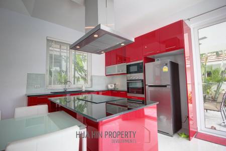 Luxury 3 Bed Pool Villa – Amazing Condition