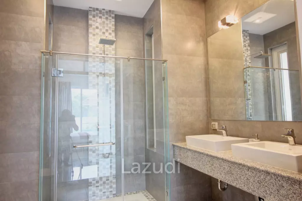 Luxury 3 Bed Pool Villa – Amazing Condition