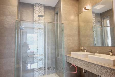 Luxury 3 Bed Pool Villa – Amazing Condition