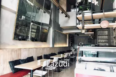 Retail 4 Bed 4 Bath 84 SQ.M For Sale