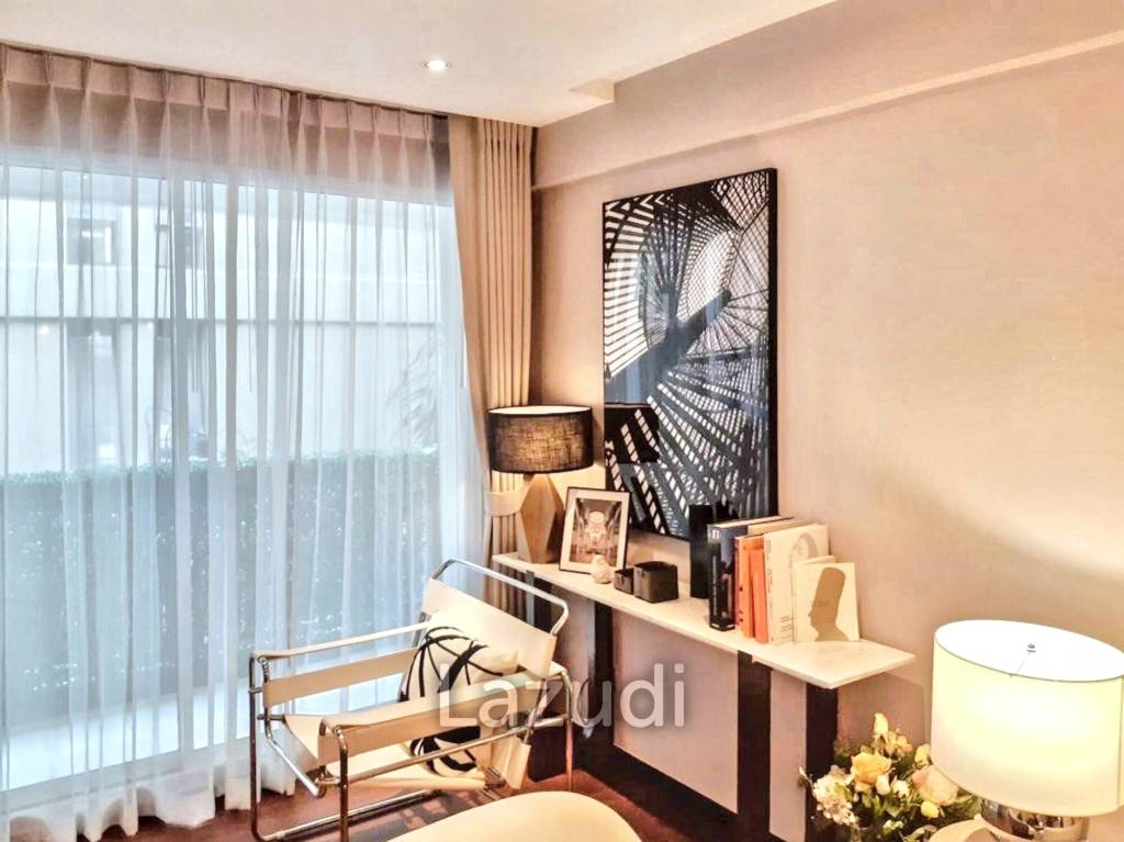 1 bed 1 Bath 82.29 SQ.M. The Private Residence Rajdamri