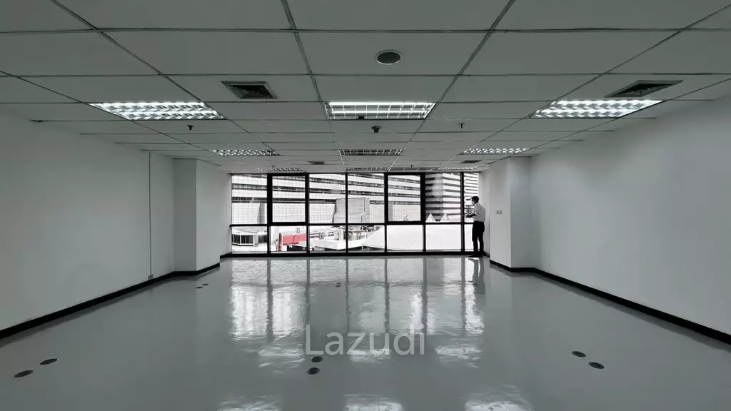Office For Rent at Sino-Thai Tower