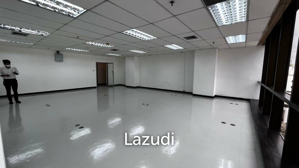 Office For Rent at Sino-Thai Tower