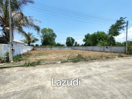 528Sqm Land for Sale in Pran Buri