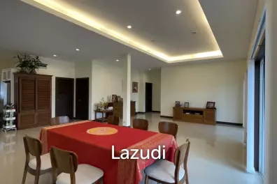 3 Bed 3 Bath Villa For Sale