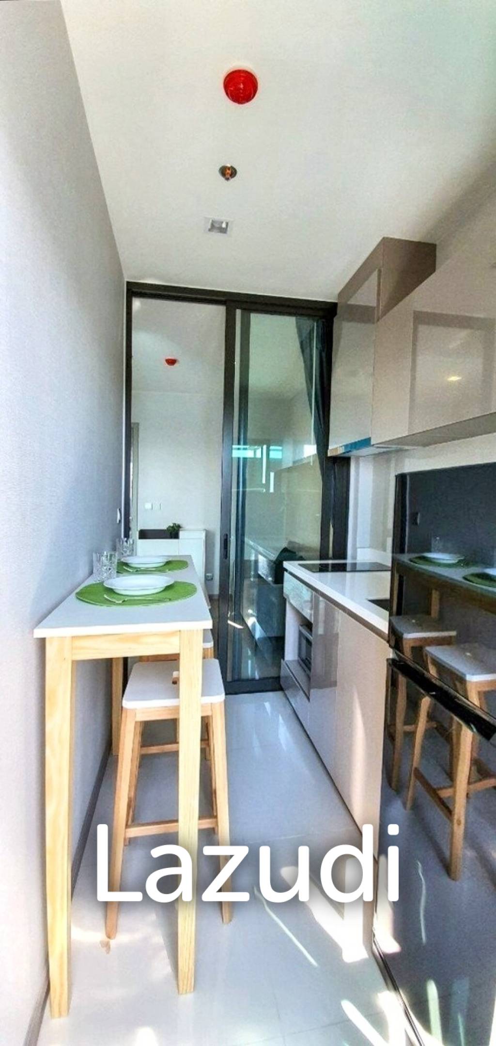 1 Bed 1 Bath 30 SQ.M Life Sukhumvit 62