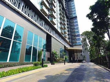 1 Bedroom high Floor Condo For Sale Del Mare Condominium Bang Saray