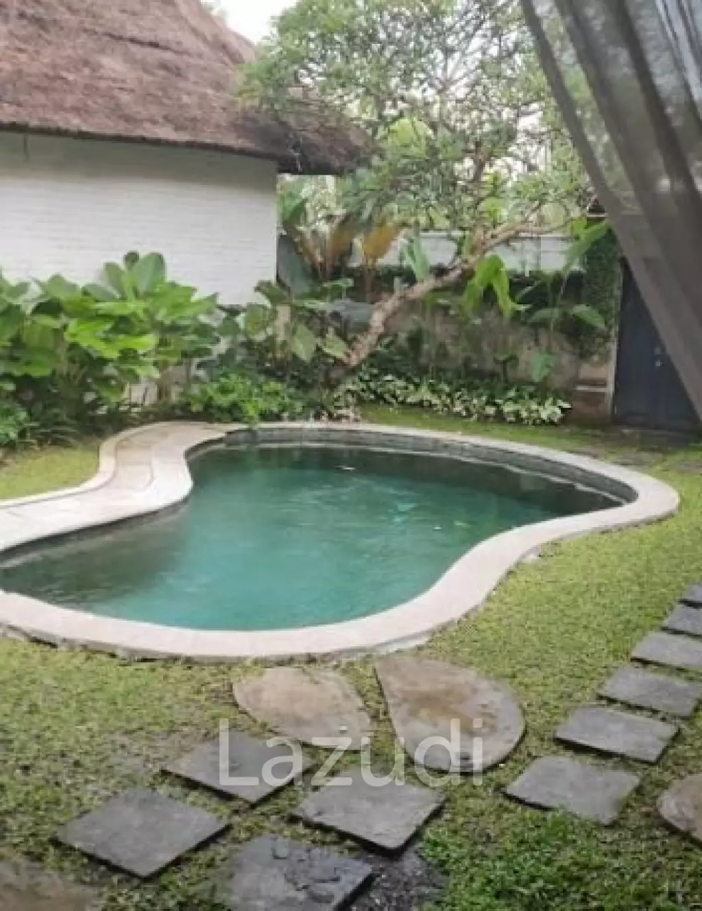 Serene living in Buwit