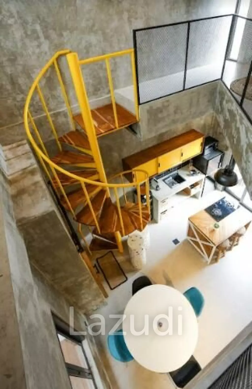 Mini home with massive personality