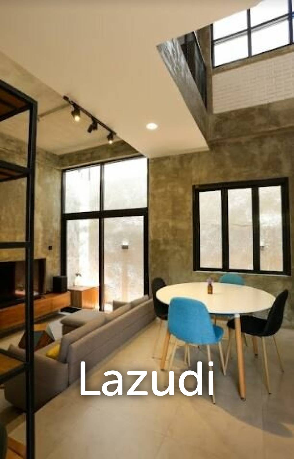 Mini home with massive personality