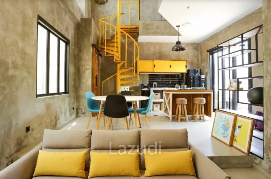 Mini home with massive personality