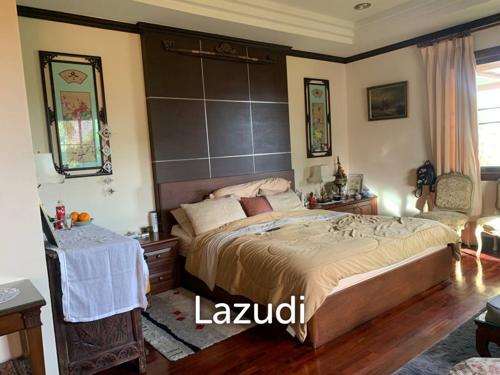 4 Bedroom 844 SQ.M Pool Villa in Pattaya