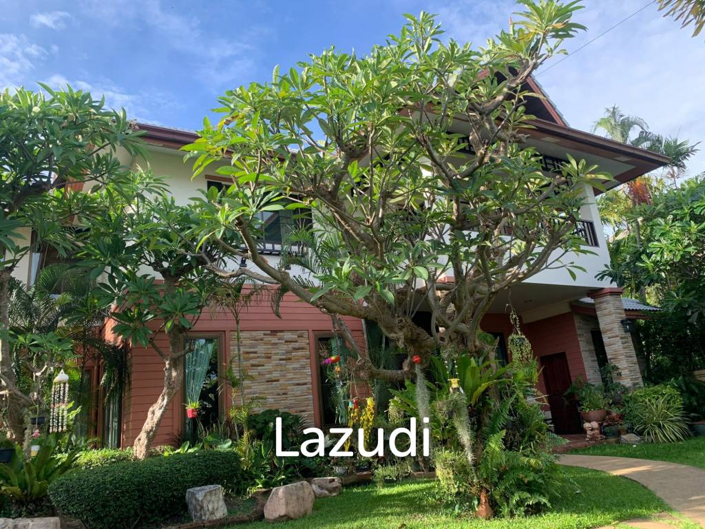 4 Bedroom 844 SQ.M Pool Villa in Pattaya