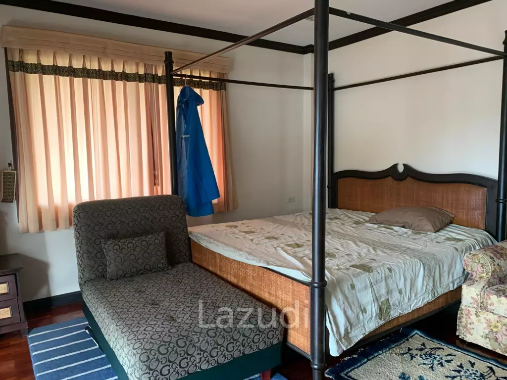 4 Bedroom 844 SQ.M Pool Villa in Pattaya