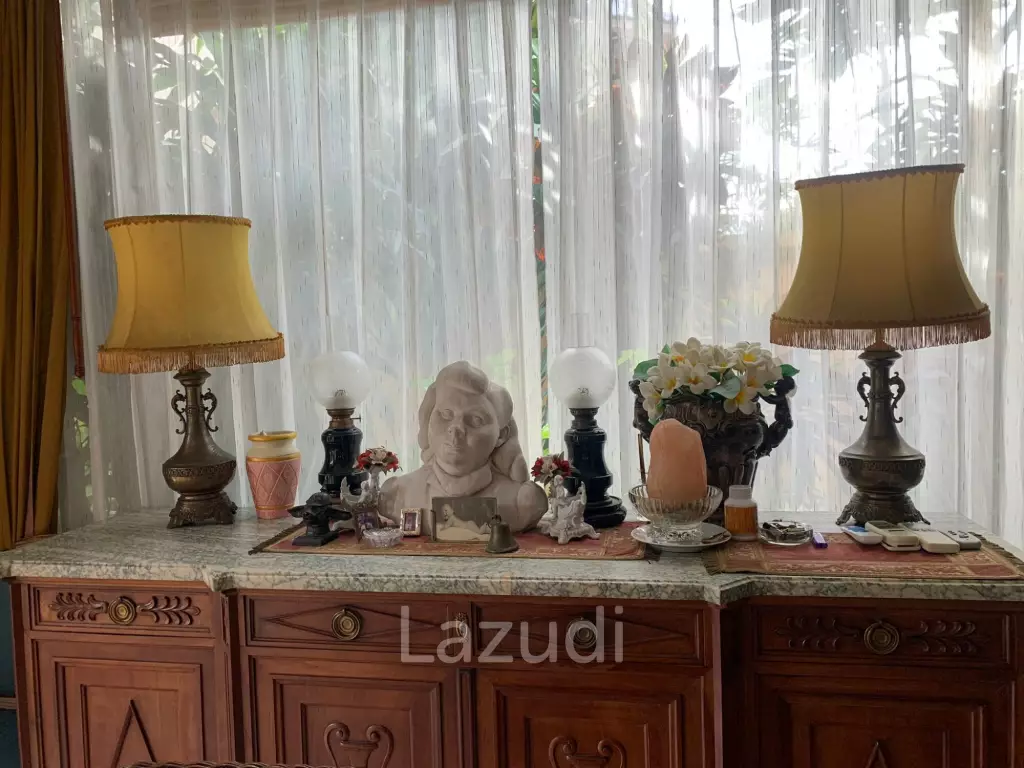 4 Bedroom 844 SQ.M Pool Villa in Pattaya
