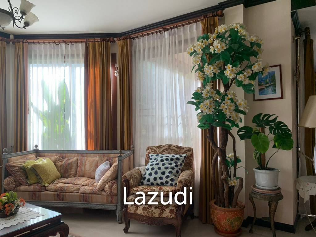4 Bedroom 844 SQ.M Pool Villa in Pattaya