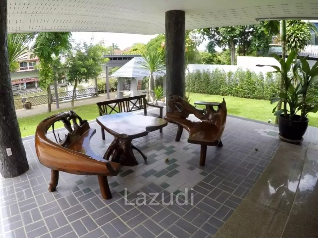 Single House with Private Pier for Sale