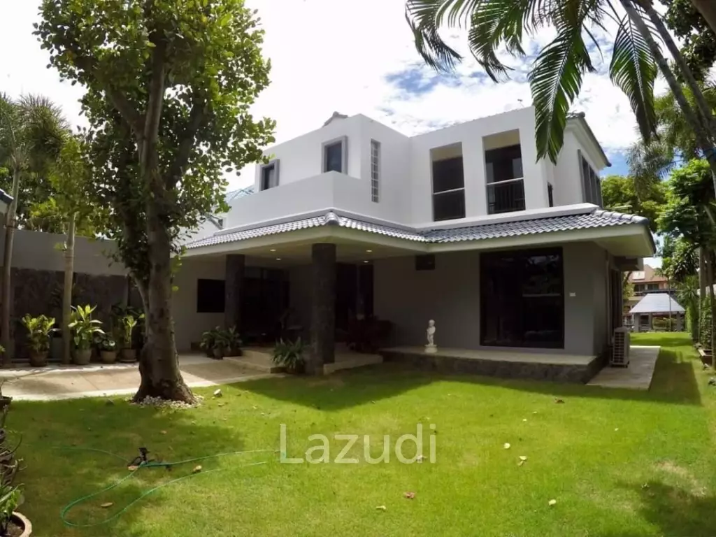 Single House with Private Pier for Sale