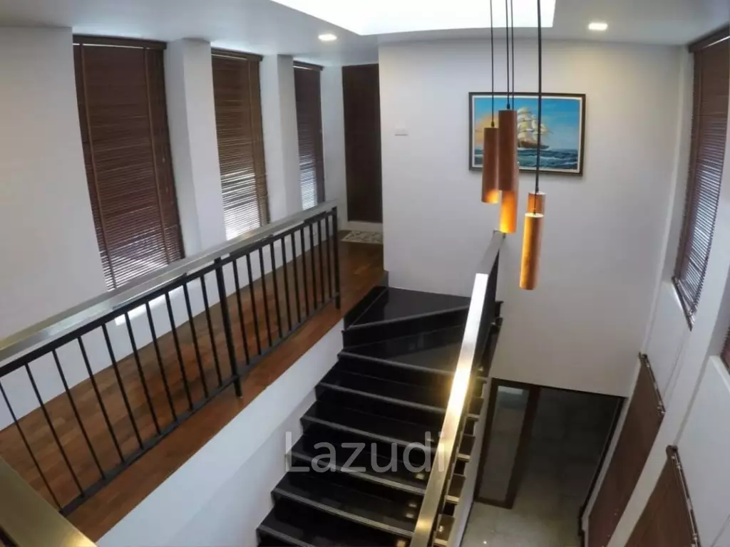 Single House with Private Pier for Sale