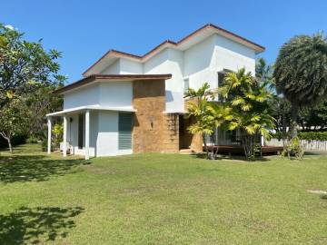 PALM HILLS RESIDENCES : 3 Bed Modern Villa on Golf Course