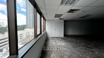 Office For Rent at Mahatun Plaza